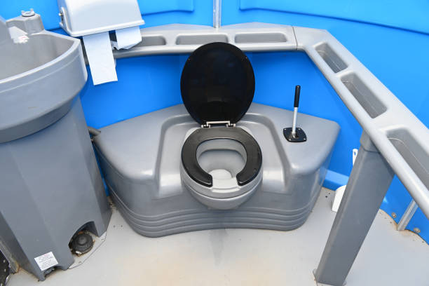 Portable Toilet Options We Offer in Longbranch, WA